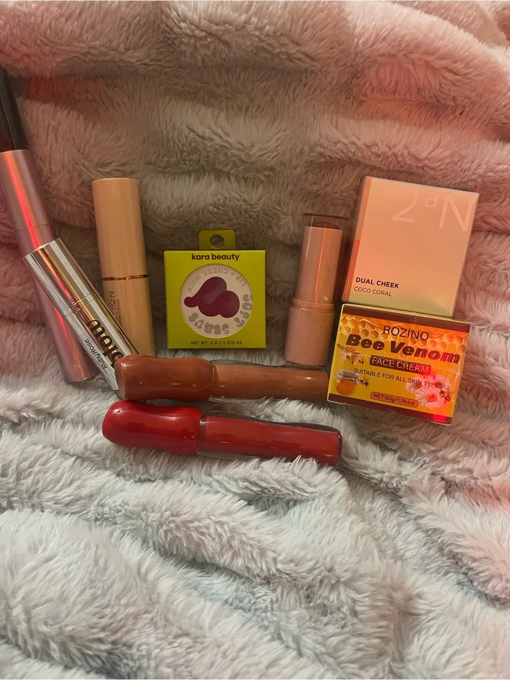 Assorted Women’s Makeup Set – pink & Coral Shades, foundation stick, cheek stick